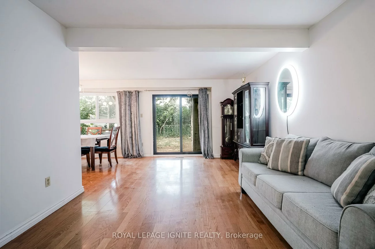 122, Valdor, Agincourt North, Toronto