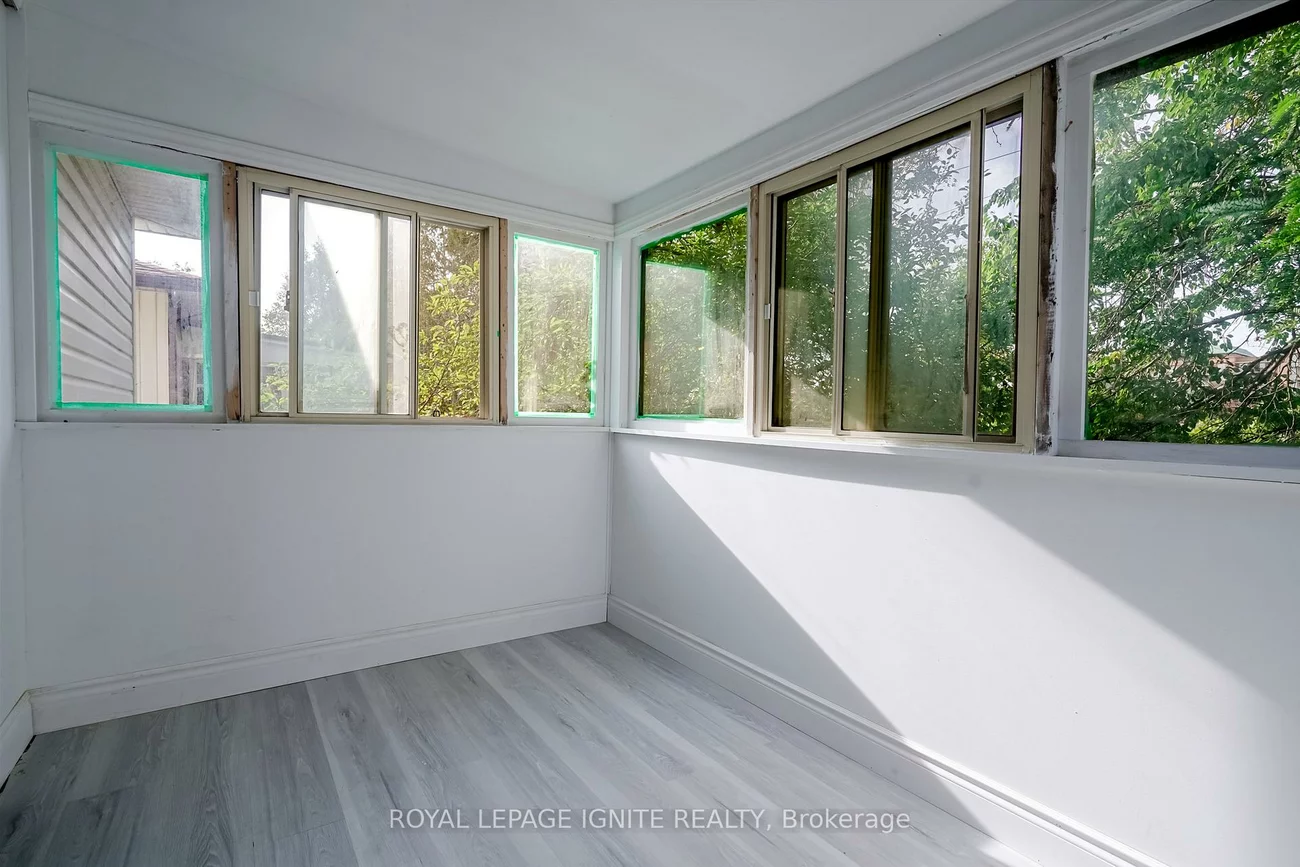 122, Valdor, Agincourt North, Toronto