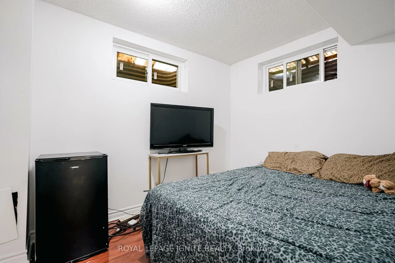 122, Valdor, Agincourt North, Toronto