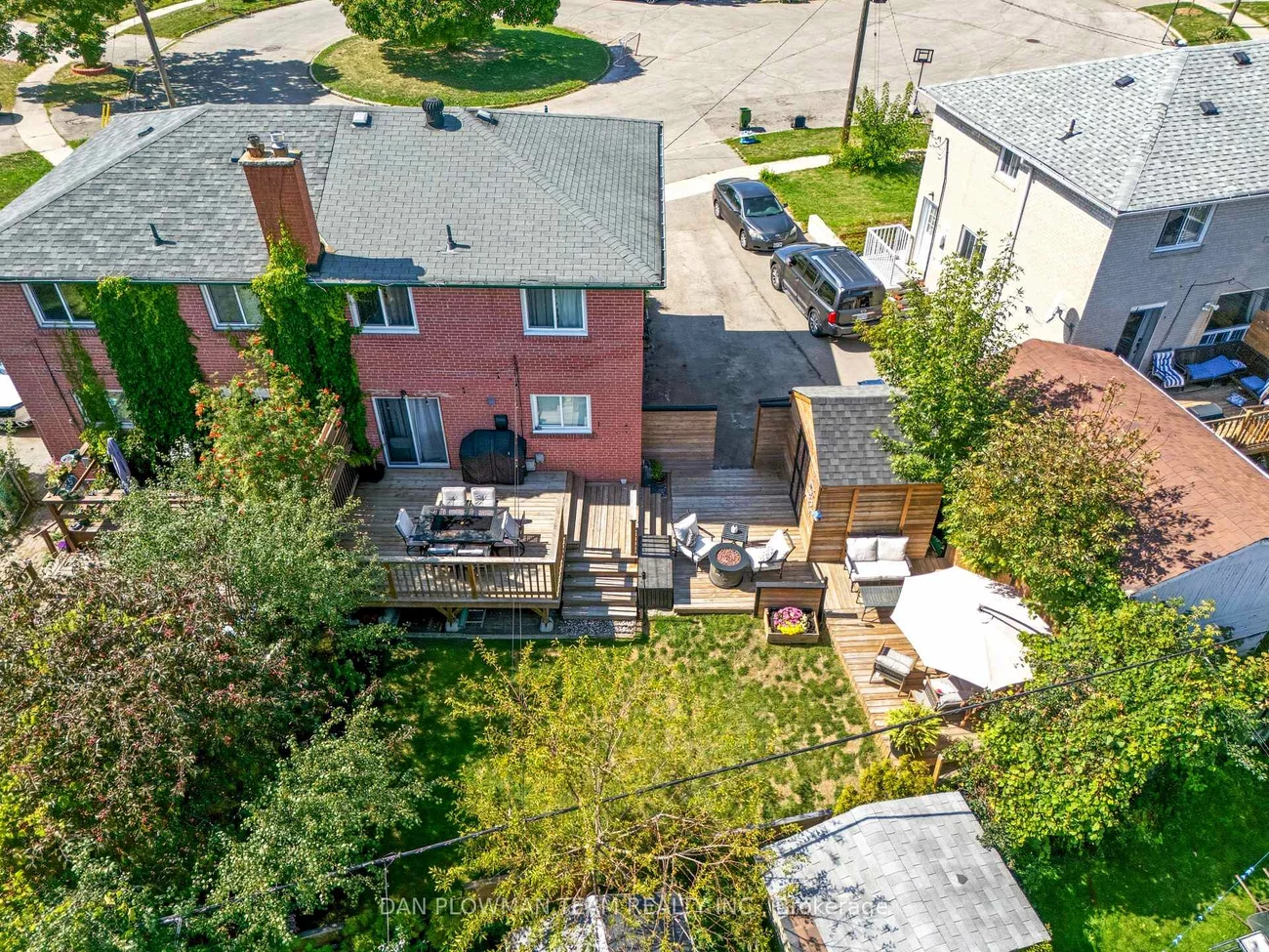 22, Athenia, West Hill, Toronto