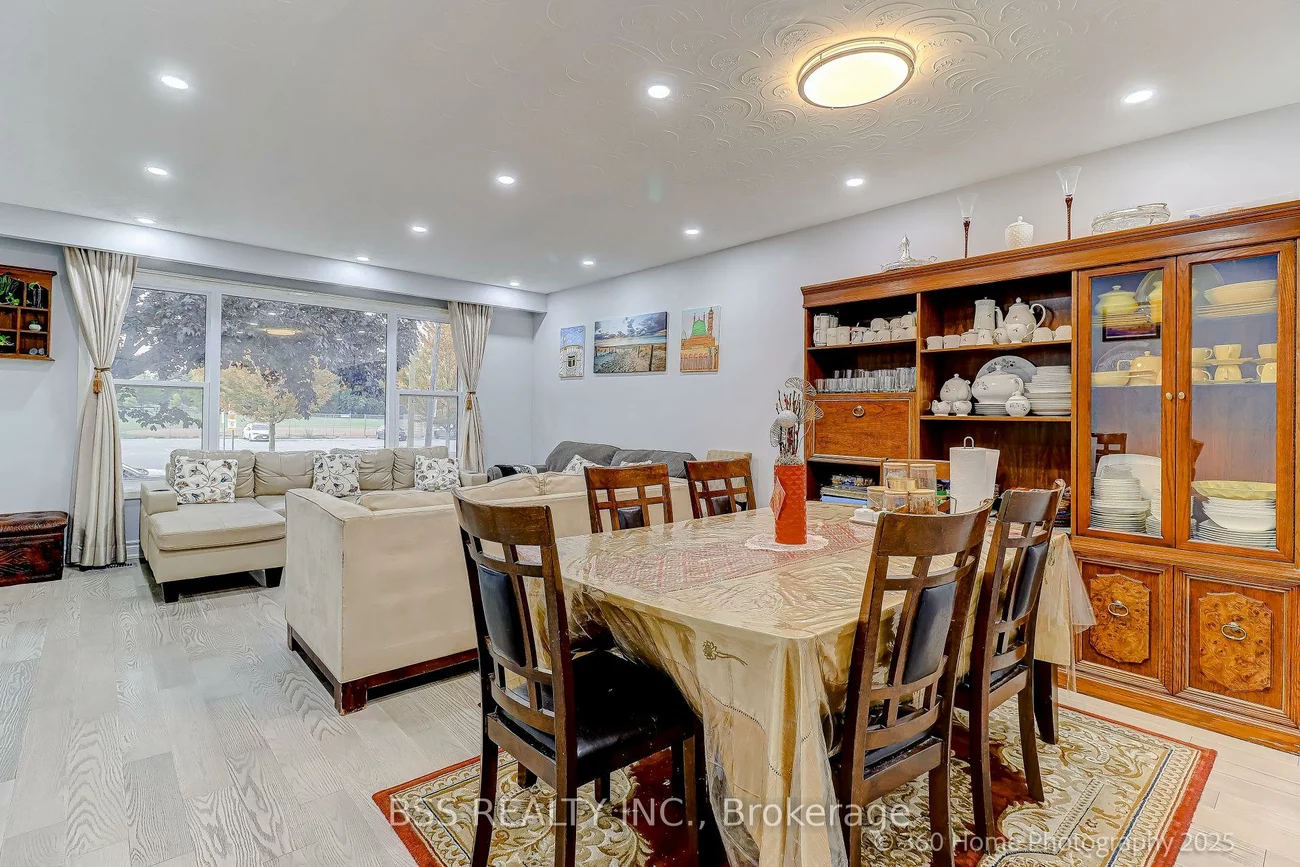 35, Waldock, West Hill, Toronto