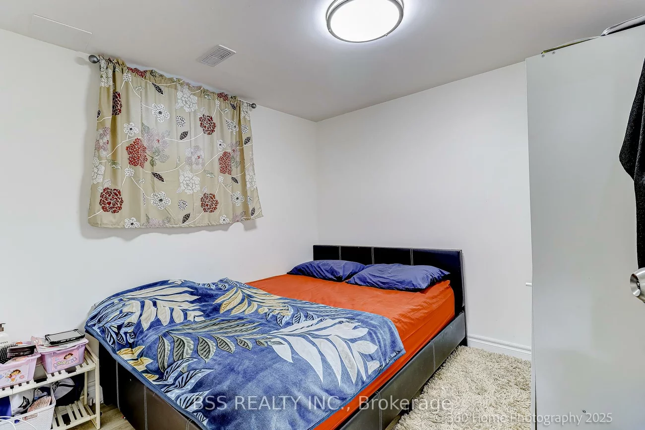 35, Waldock, West Hill, Toronto