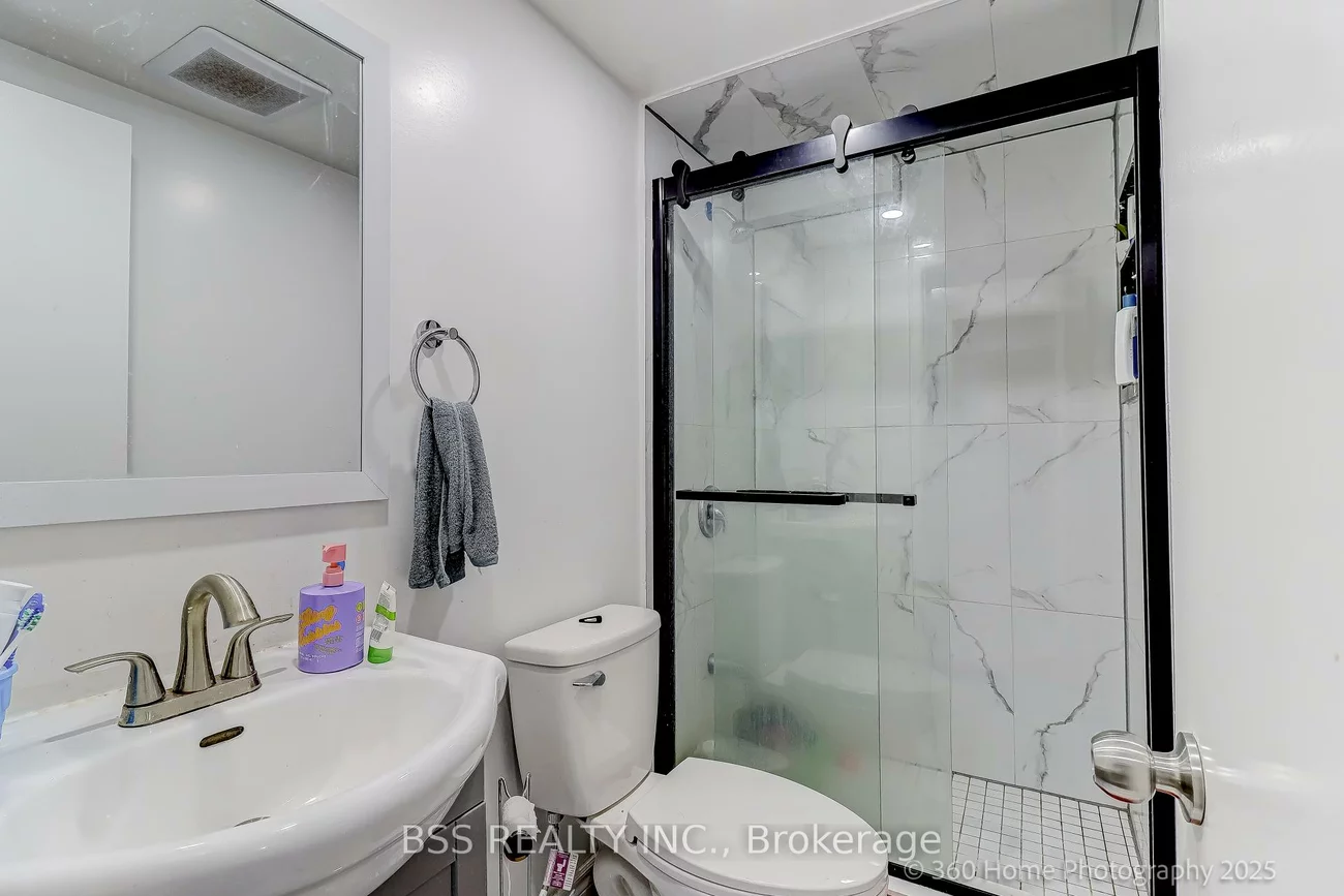 35, Waldock, West Hill, Toronto