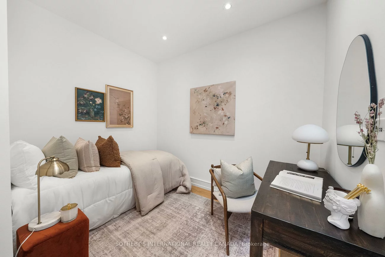 83, Virginia, Danforth Village-East York, Toronto