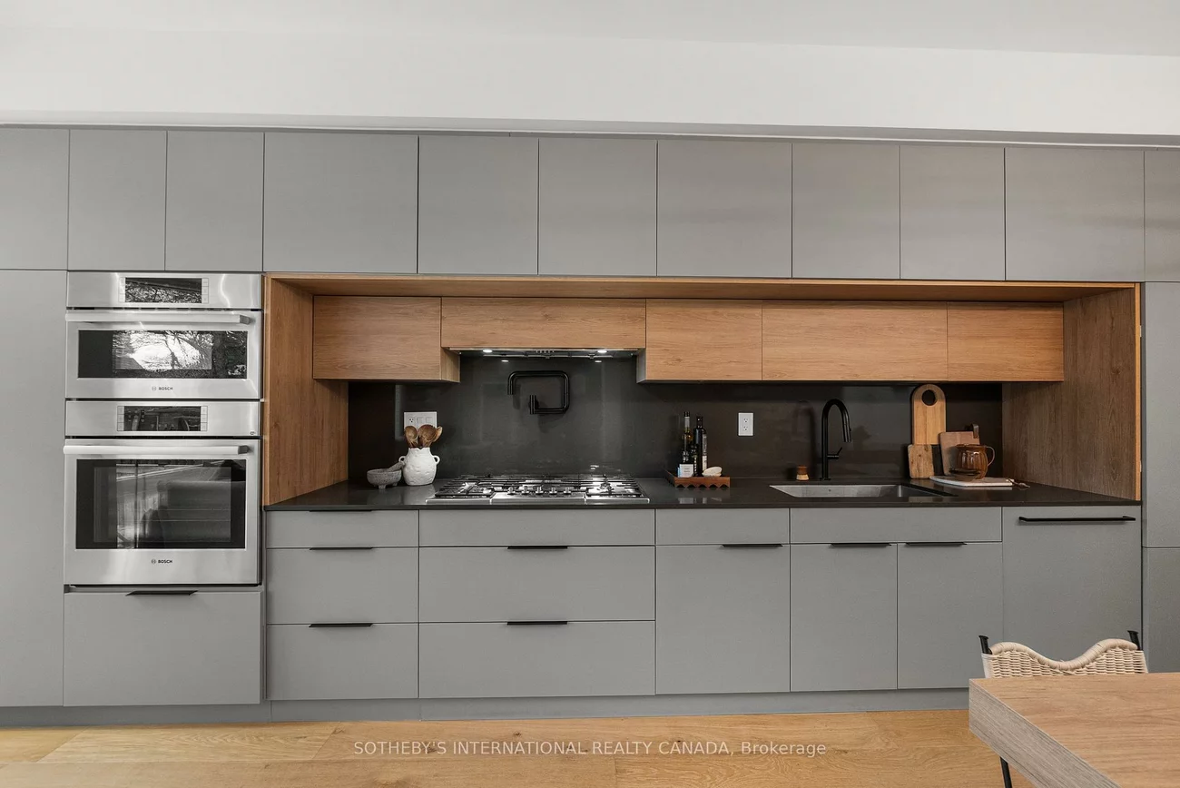 83, Virginia, Danforth Village-East York, Toronto