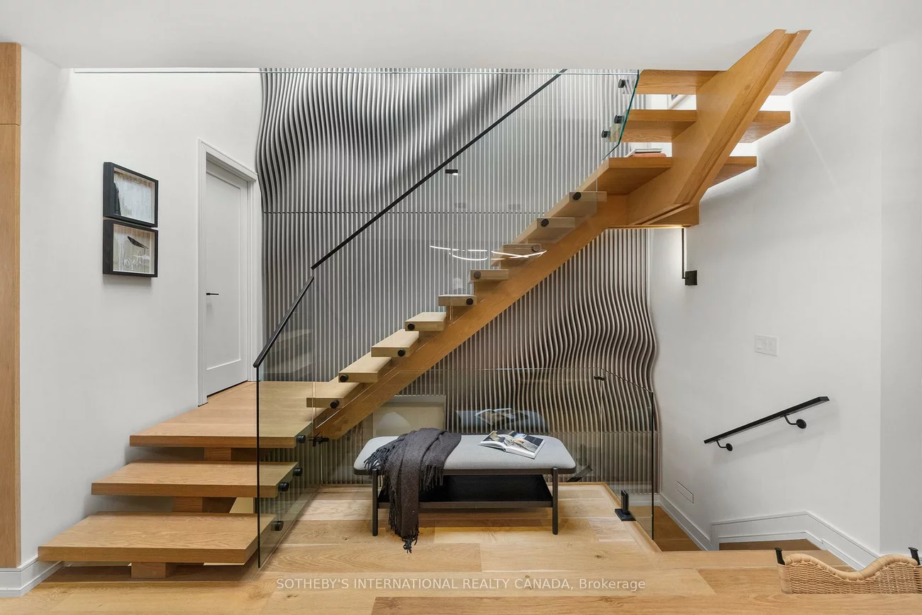 83, Virginia, Danforth Village-East York, Toronto