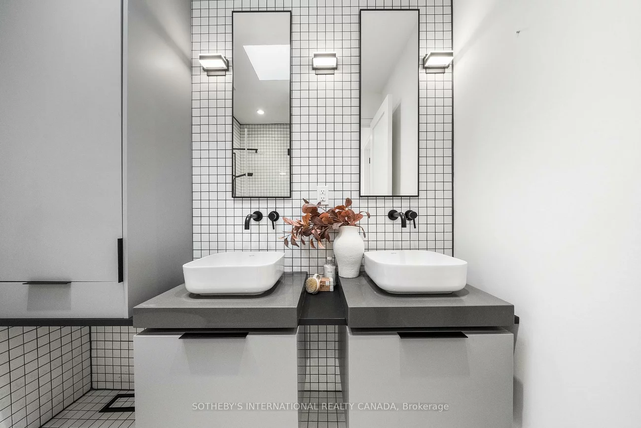 83, Virginia, Danforth Village-East York, Toronto