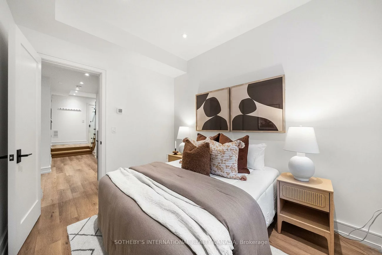 83, Virginia, Danforth Village-East York, Toronto