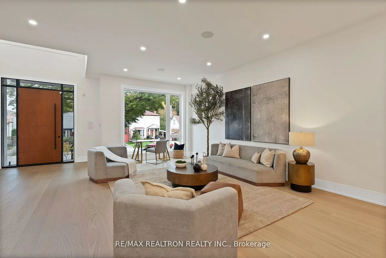 18, Glen Eden, O'Connor-Parkview, Toronto