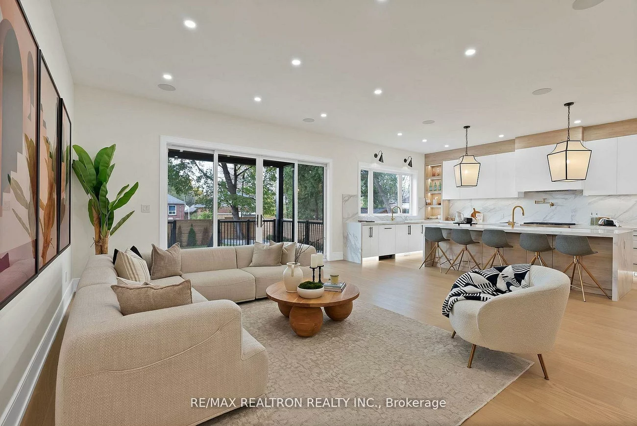 18, Glen Eden, O'Connor-Parkview, Toronto