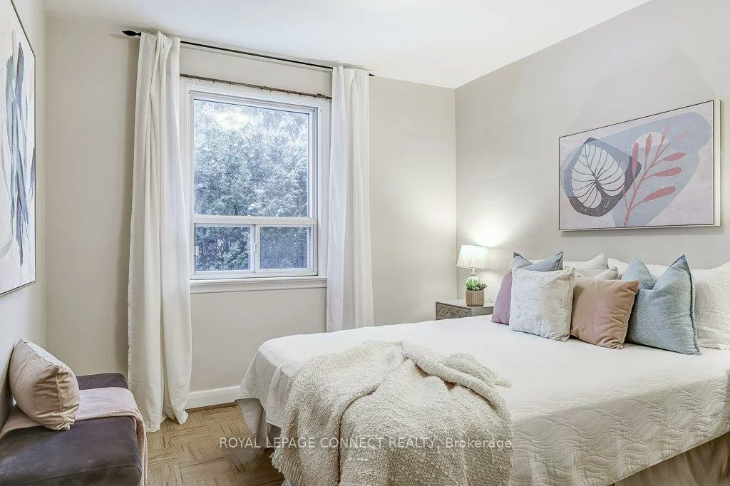 48, Kecala, Dorset Park, Toronto