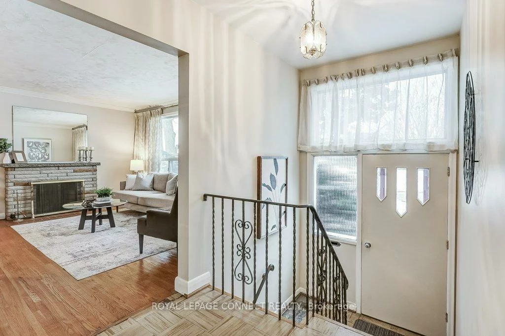 48, Kecala, Dorset Park, Toronto