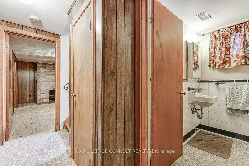 48, Kecala, Dorset Park, Toronto