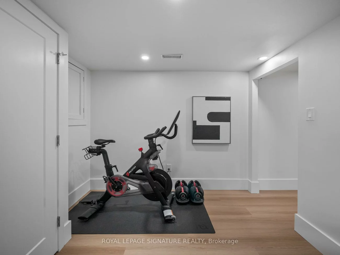 151, Eastwood, Birchcliffe-Cliffside, Toronto