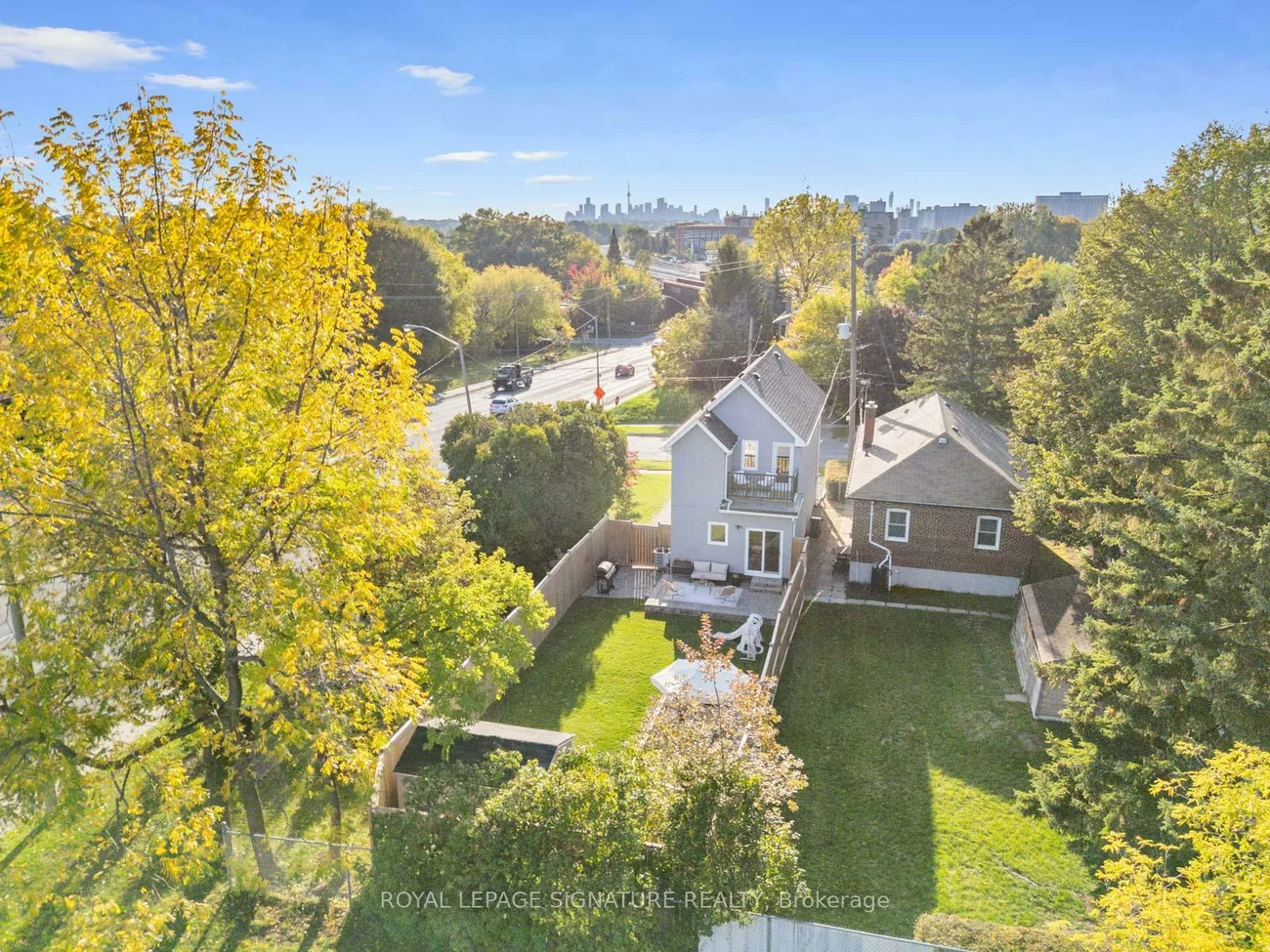 151, Eastwood, Birchcliffe-Cliffside, Toronto