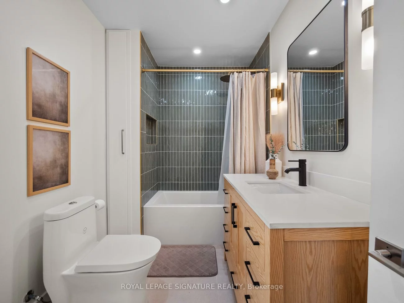 151, Eastwood, Birchcliffe-Cliffside, Toronto