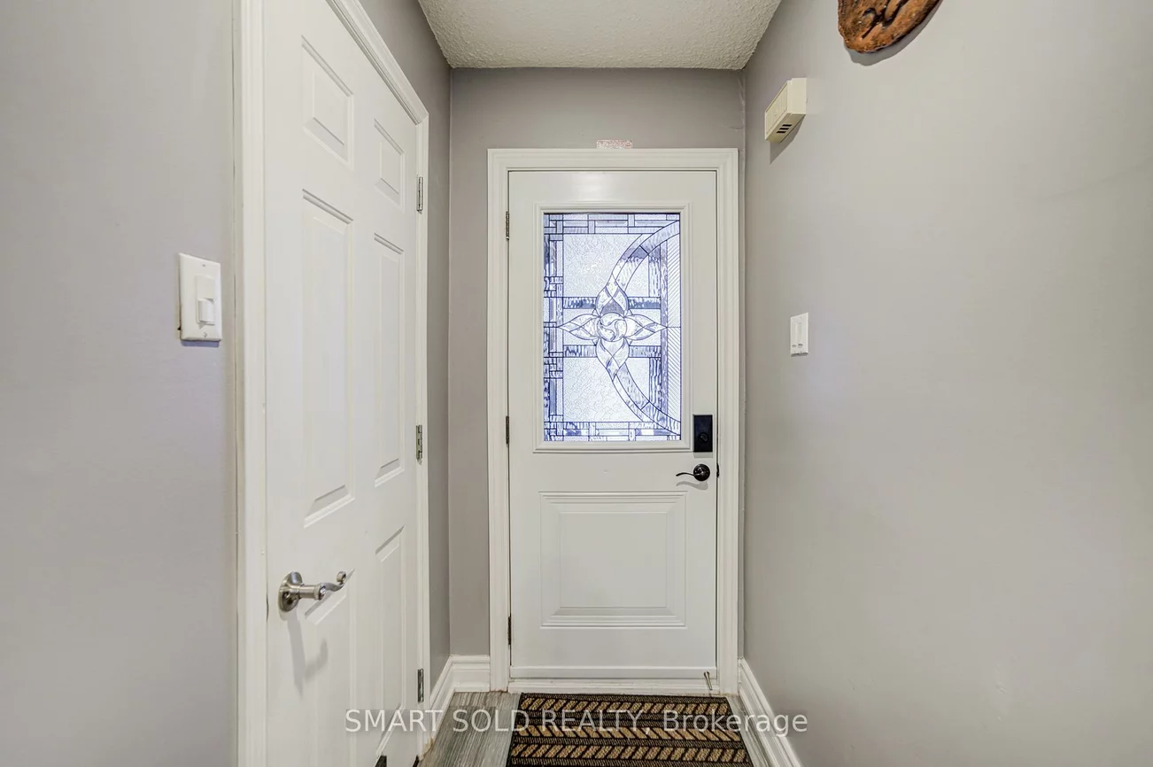 43, Mammoth Hall, Malvern, Toronto