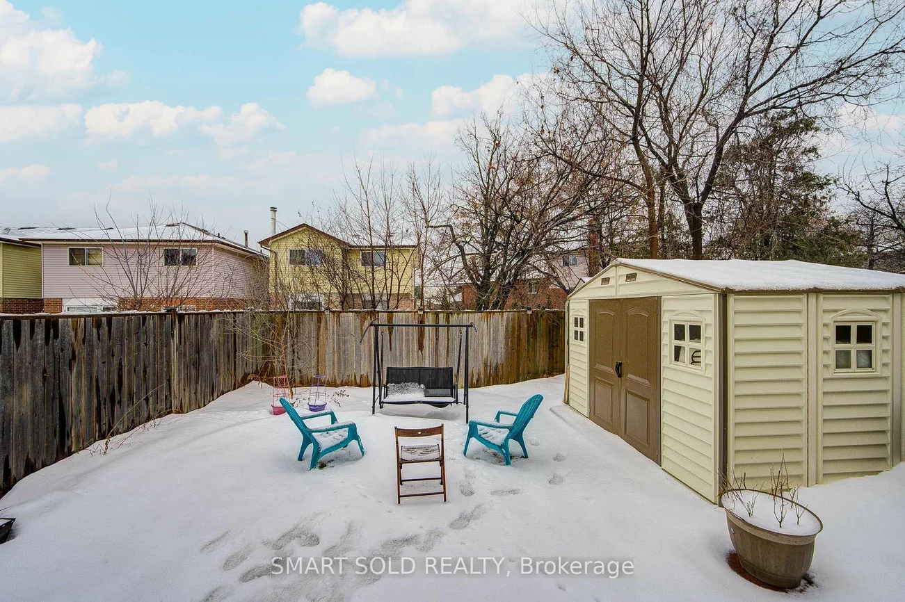 43, Mammoth Hall, Malvern, Toronto