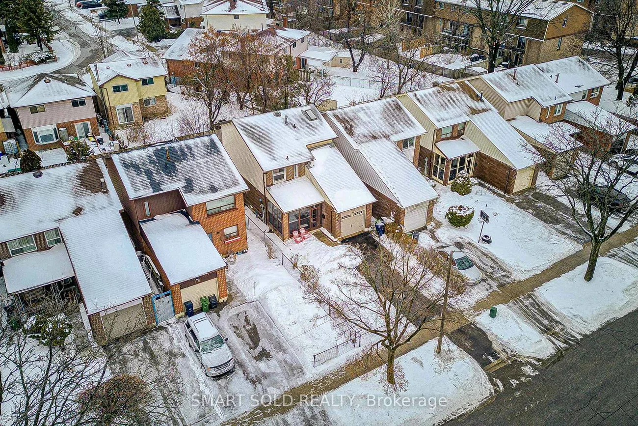 43, Mammoth Hall, Malvern, Toronto