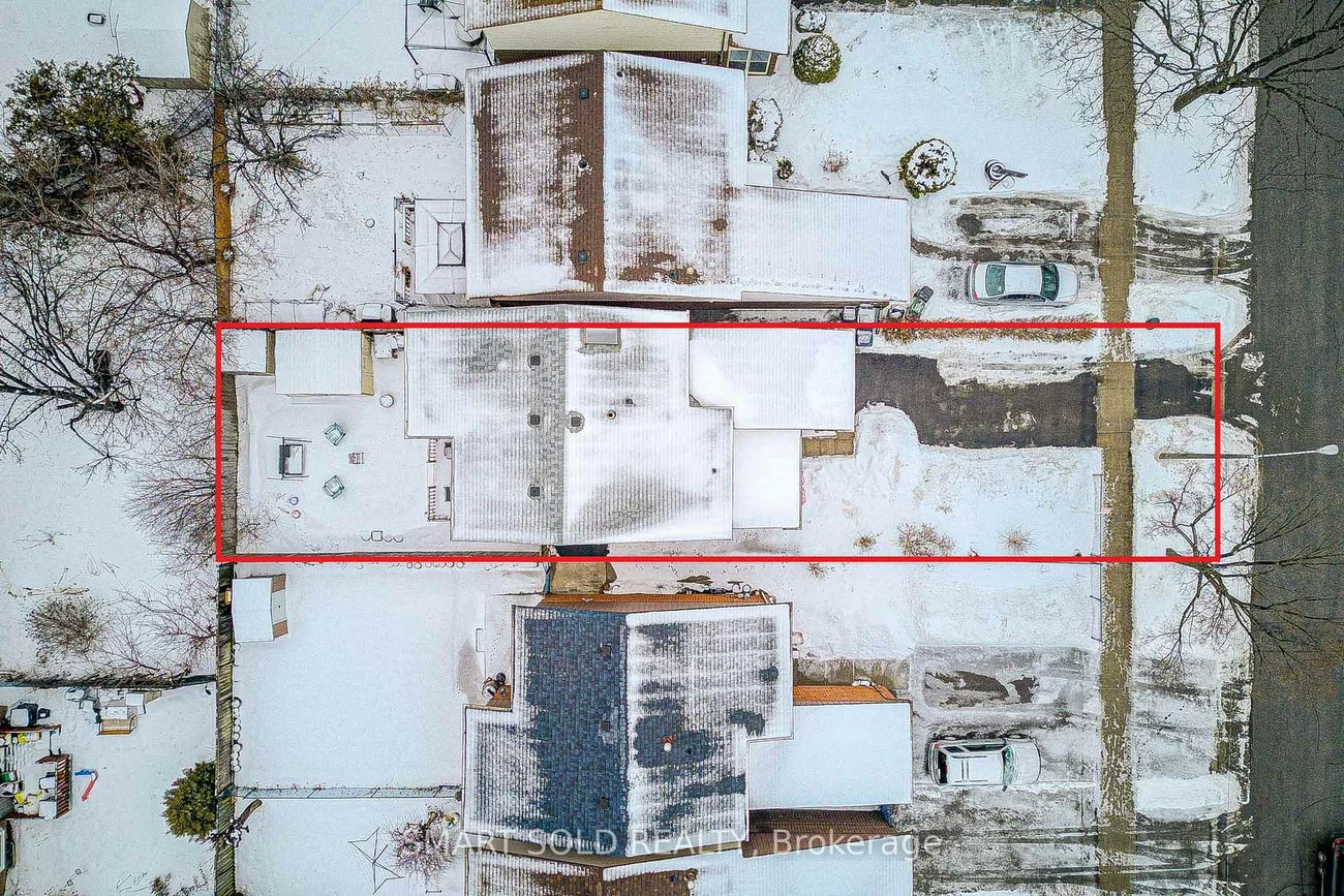 43, Mammoth Hall, Malvern, Toronto