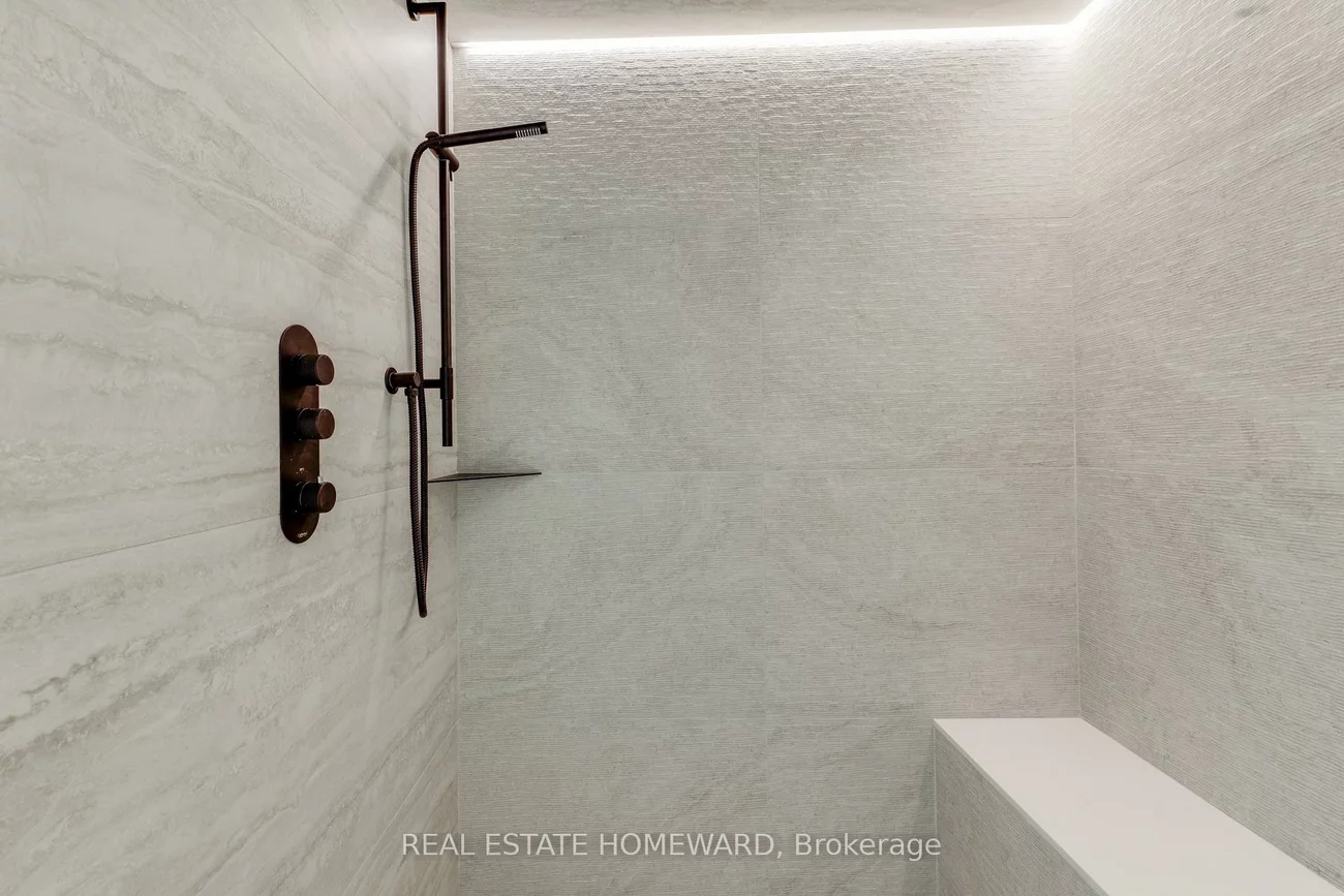 174, Kenilworth, The Beaches, Toronto