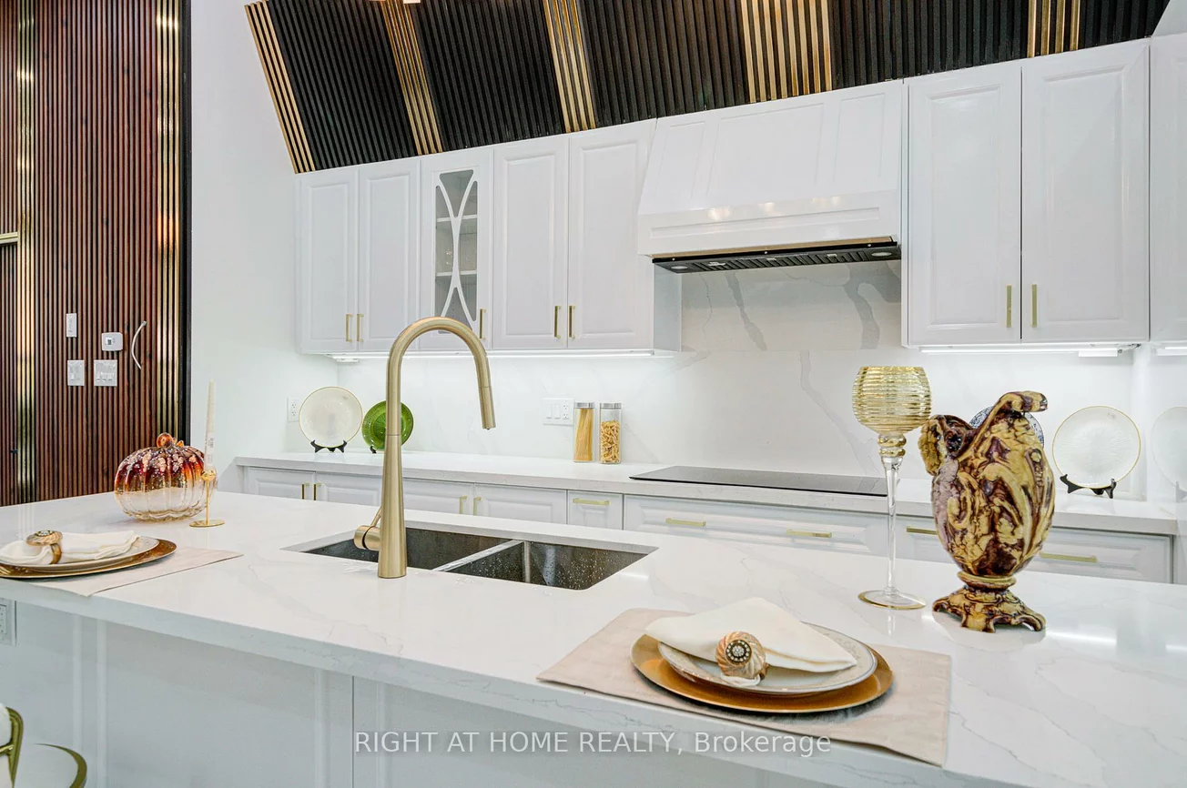 80, Haslam, Birchcliffe-Cliffside, Toronto