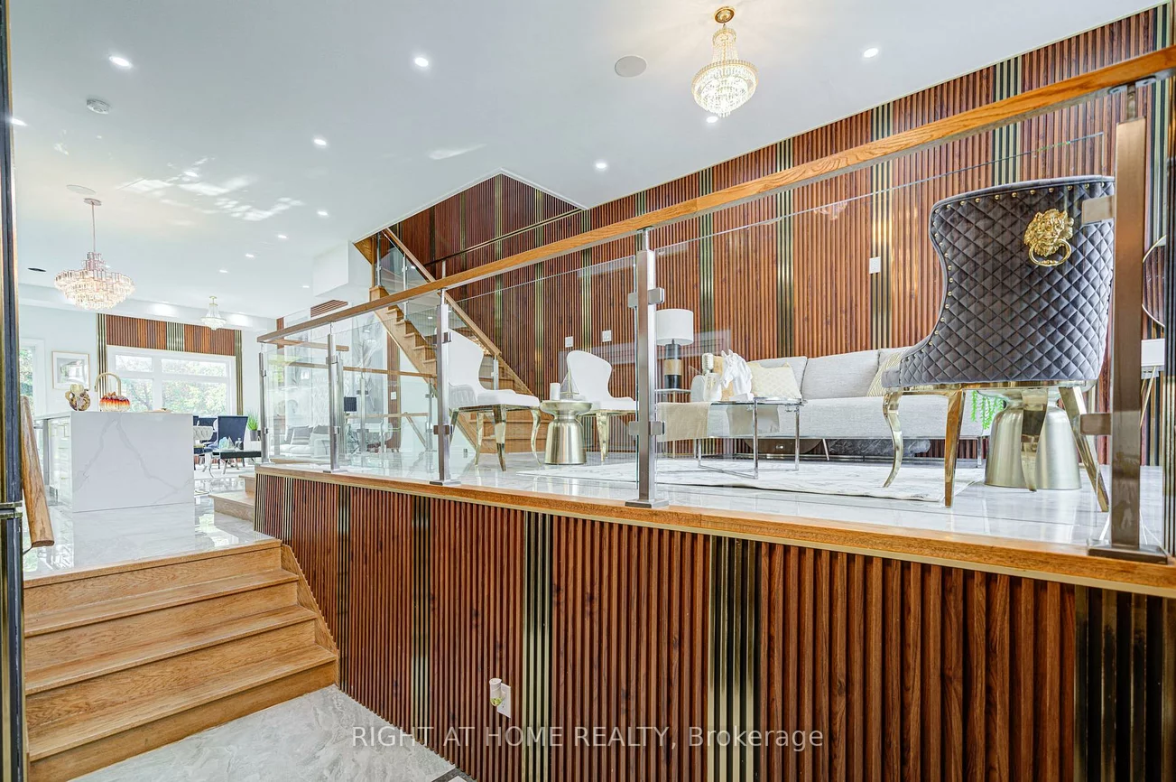 80, Haslam, Birchcliffe-Cliffside, Toronto