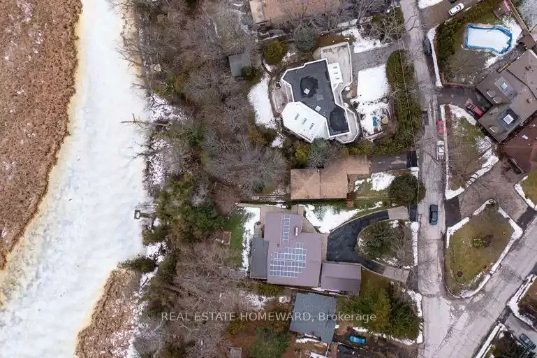 272, Taylor, Rouge E10, Toronto