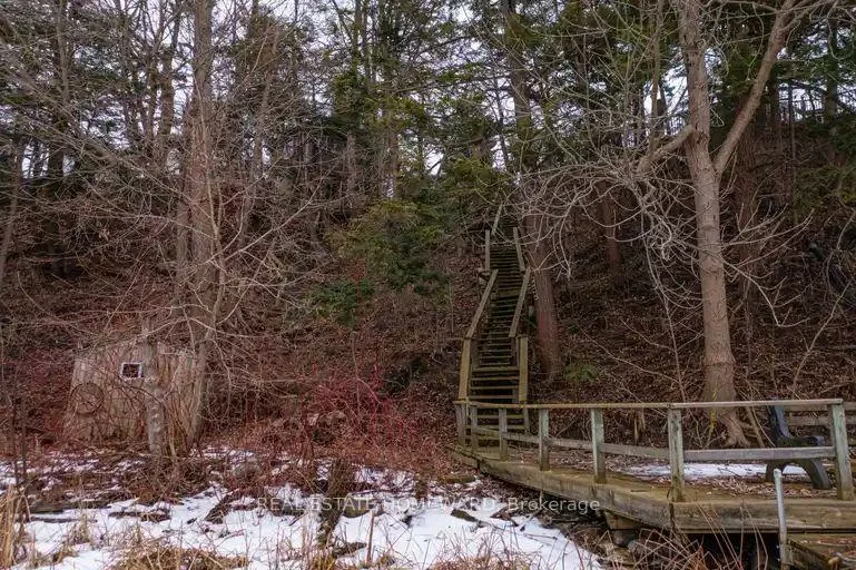 272, Taylor, Rouge E10, Toronto