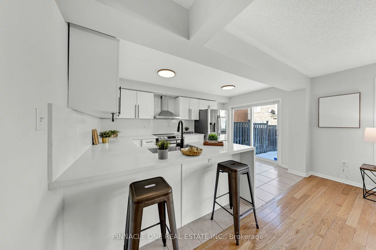 80, Millcar, Rouge E11, Toronto