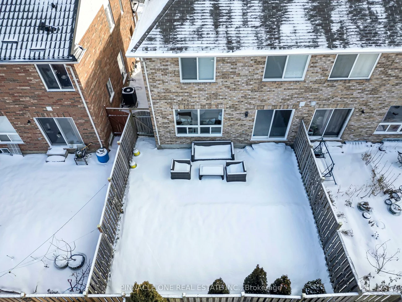 80, Millcar, Rouge E11, Toronto