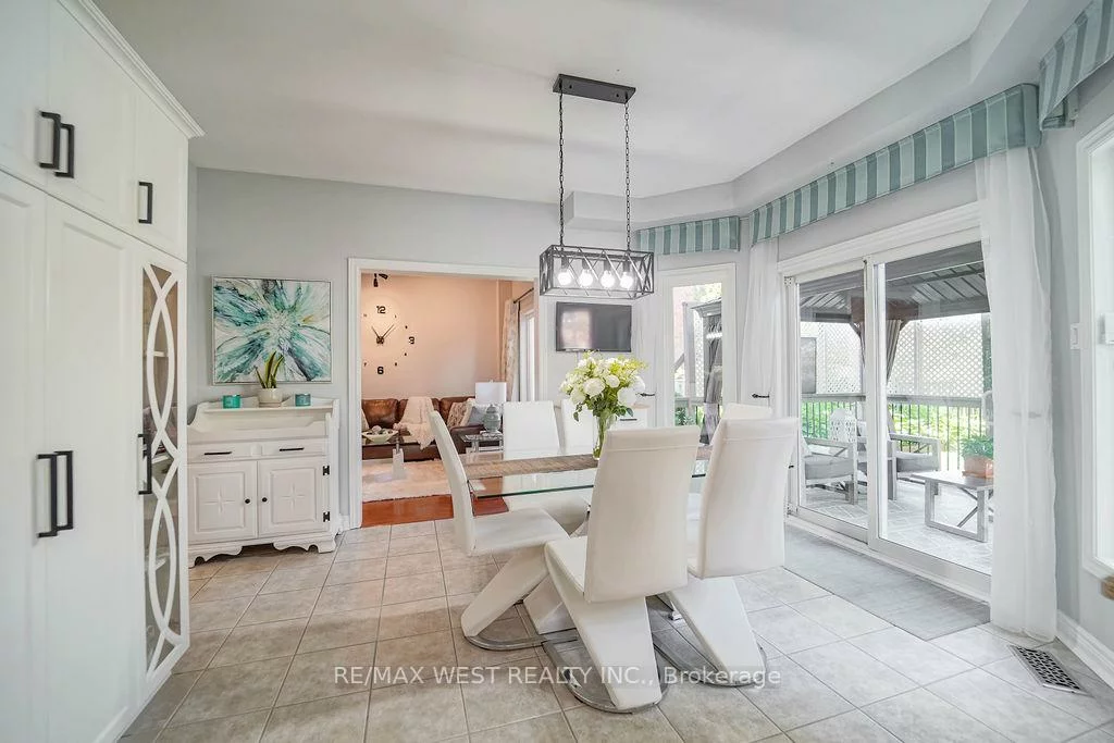 16, Tarsus, Highland Creek, Toronto