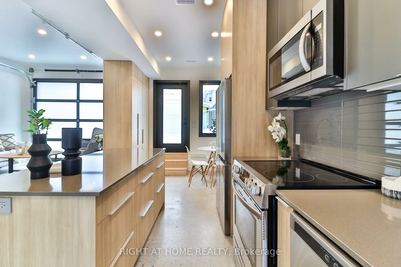 11, Merrill, Woodbine Corridor, Toronto