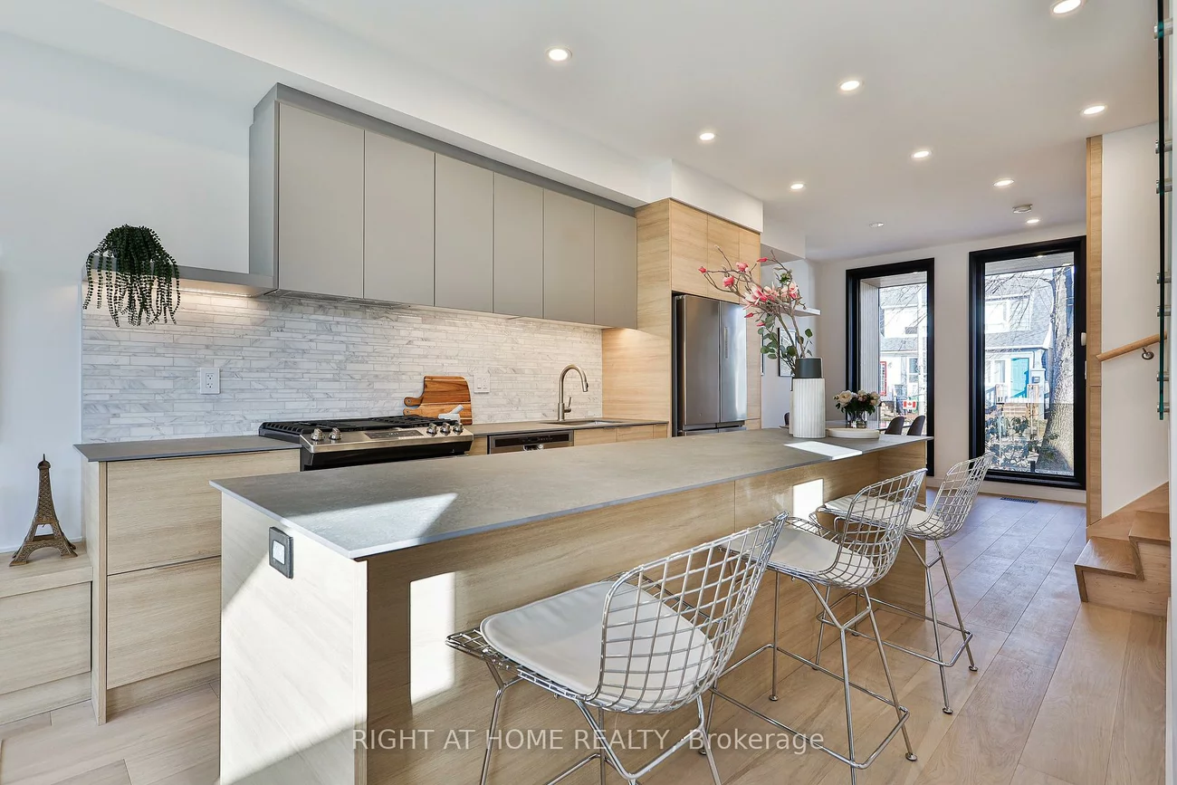 11, Merrill, Woodbine Corridor, Toronto