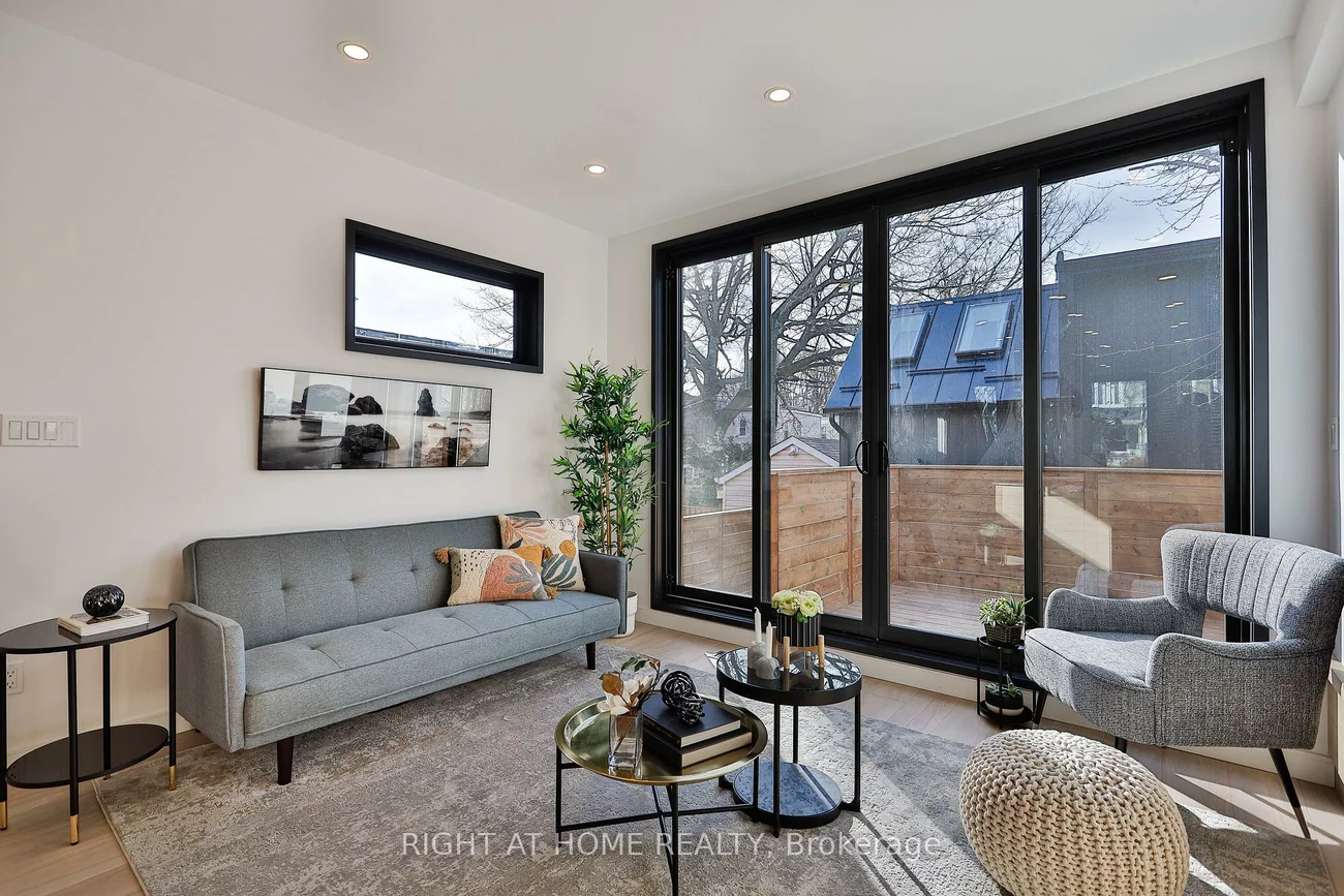 11, Merrill, Woodbine Corridor, Toronto