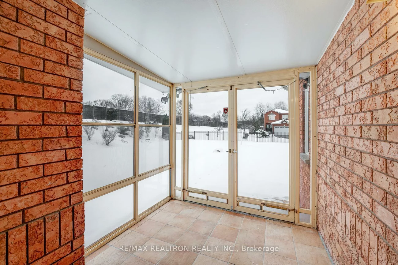 22, Samuel Teitel, Rouge E11, Toronto