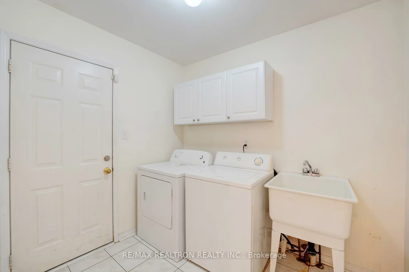 22, Samuel Teitel, Rouge E11, Toronto