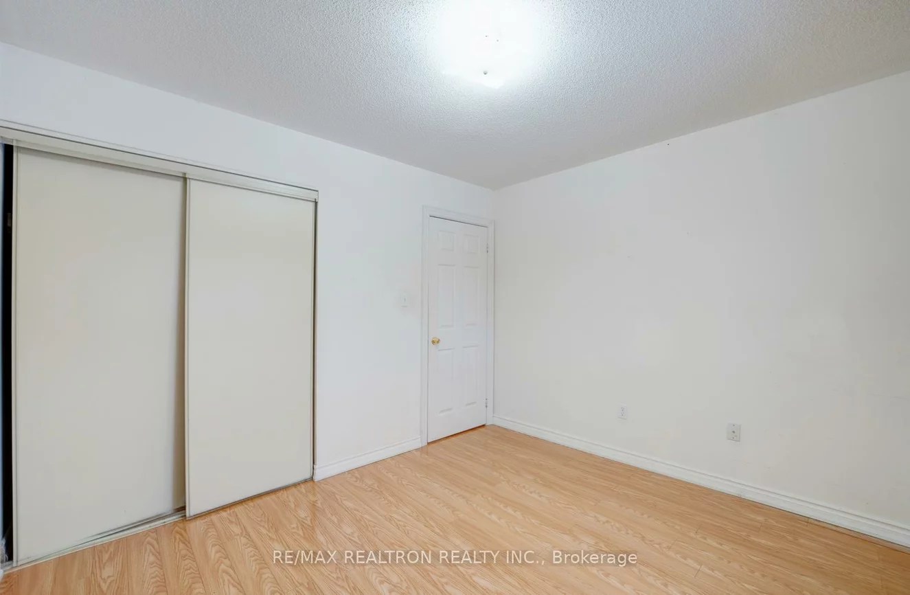 22, Samuel Teitel, Rouge E11, Toronto