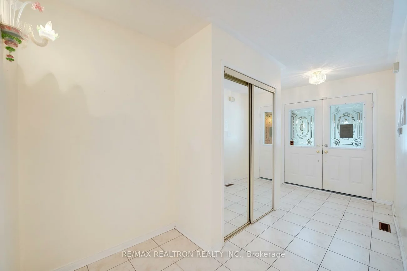 22, Samuel Teitel, Rouge E11, Toronto