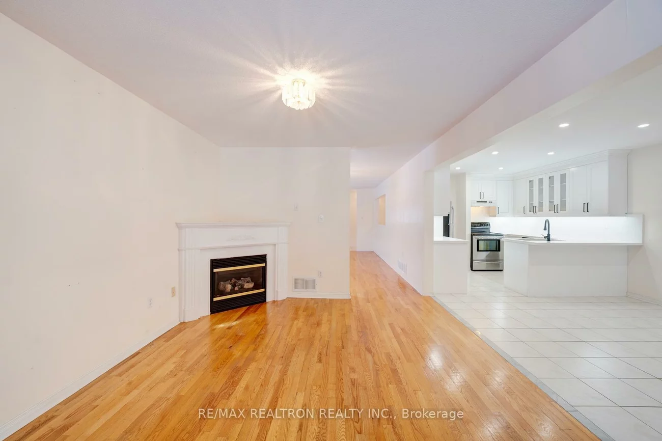 22, Samuel Teitel, Rouge E11, Toronto