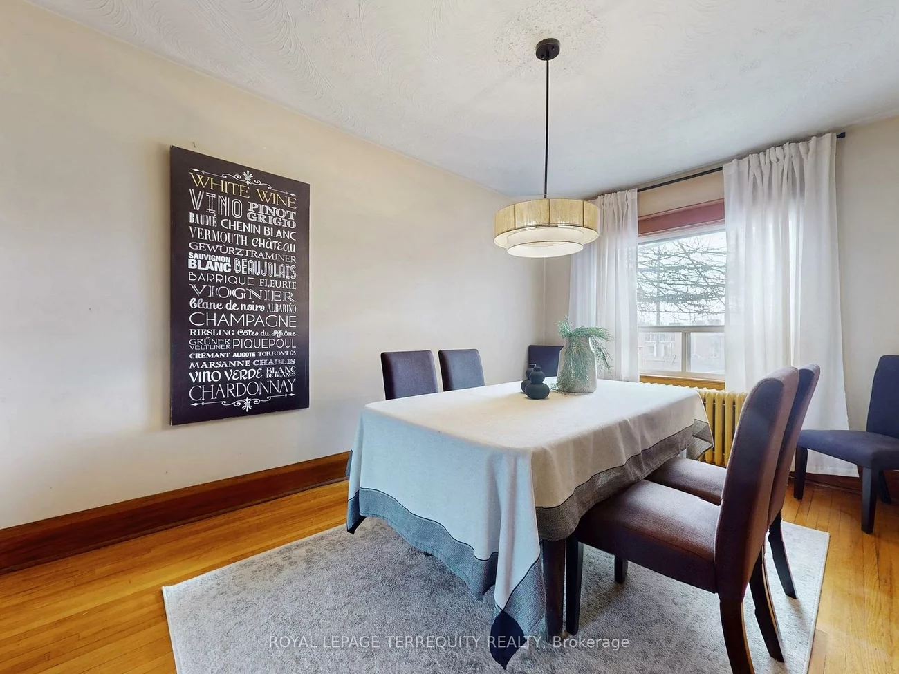 371, Strathmore, Danforth, Toronto