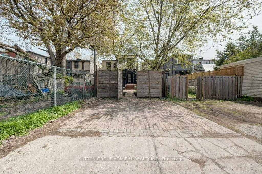 70, Carlaw, South Riverdale, Toronto