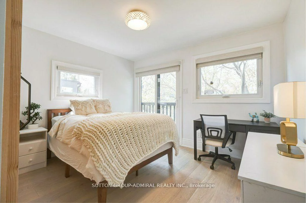 70, Carlaw, South Riverdale, Toronto