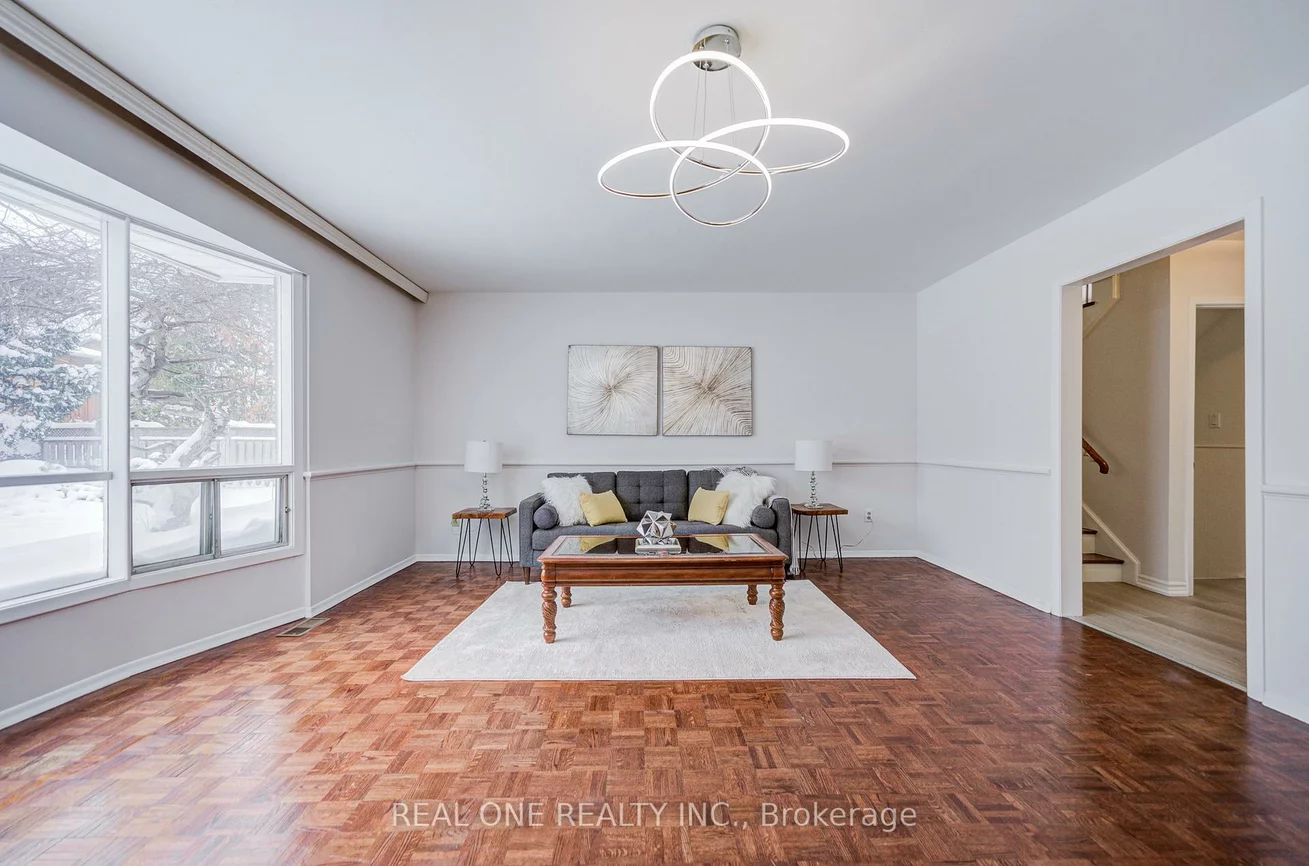 22, Kenmanor, L'Amoreaux, Toronto