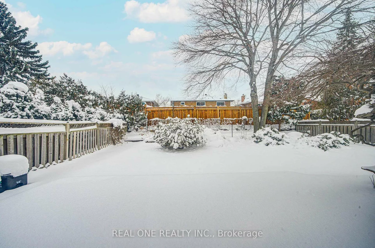 22, Kenmanor, L'Amoreaux, Toronto