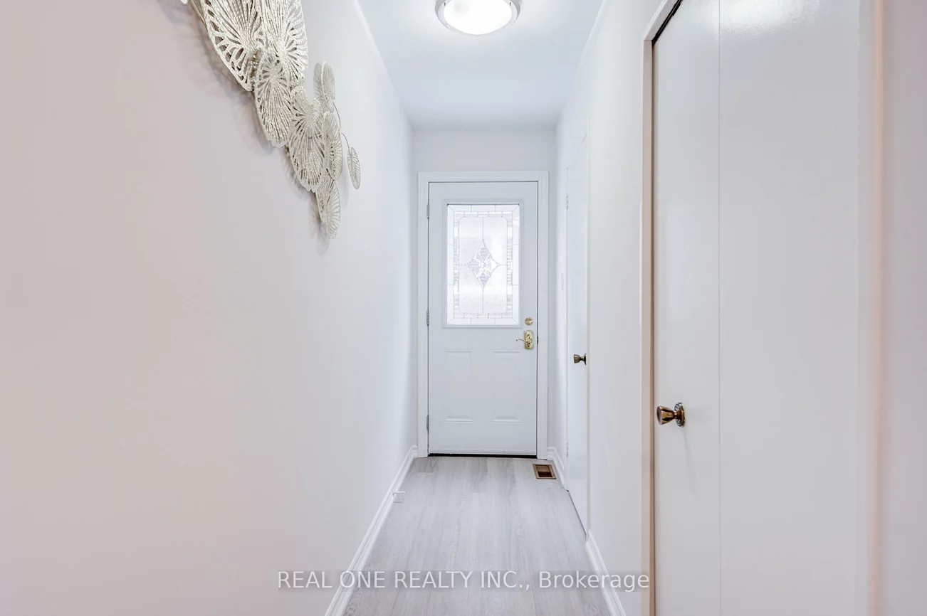 22, Kenmanor, L'Amoreaux, Toronto