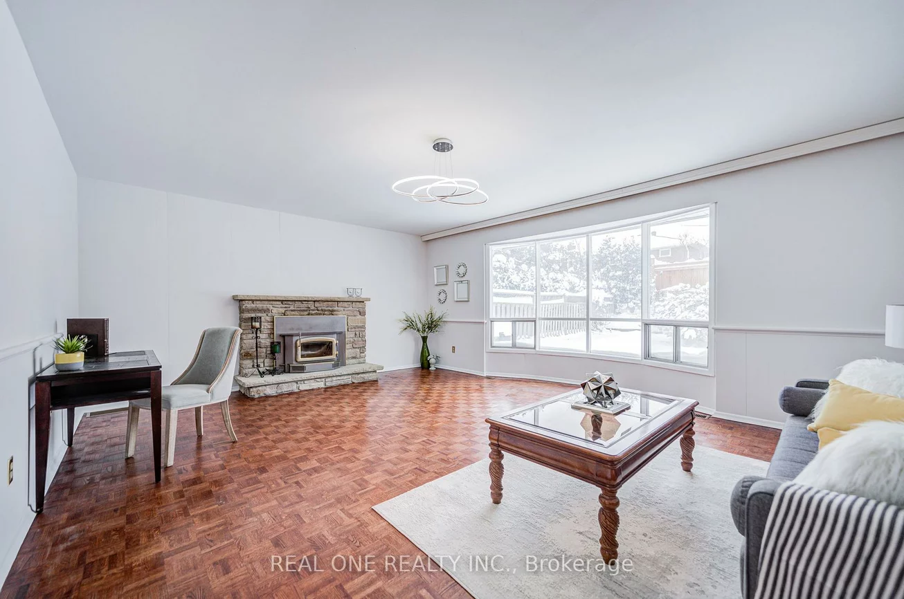 22, Kenmanor, L'Amoreaux, Toronto