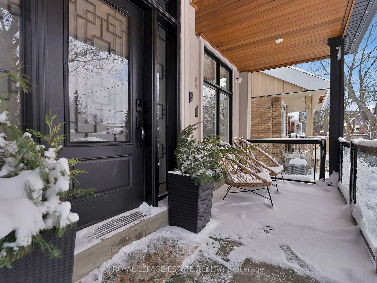 19, Red Deer, Birchcliffe-Cliffside, Toronto