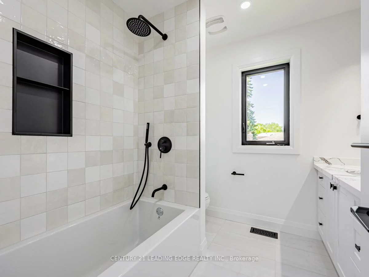 48B, Maybourne, Clairlea-Birchmount, Toronto