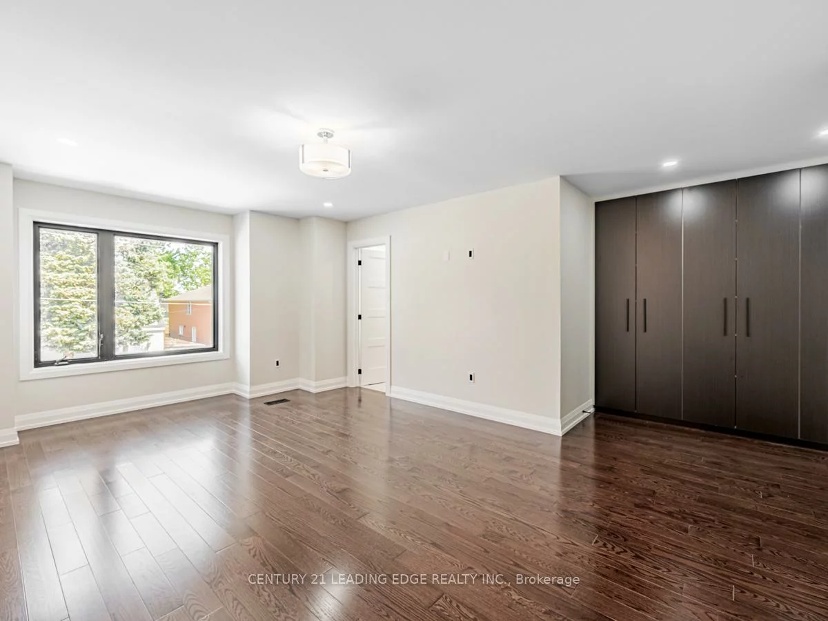 48B, Maybourne, Clairlea-Birchmount, Toronto